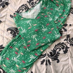 Green & Pink Flamingo Pajama Set XL | Short Sleeve Top + Capris | NWOT